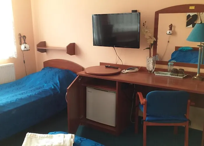 Проживание в семье Zbyszko *