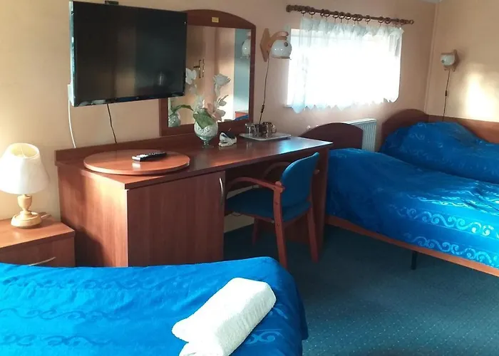 Проживание в семье Zbyszko *